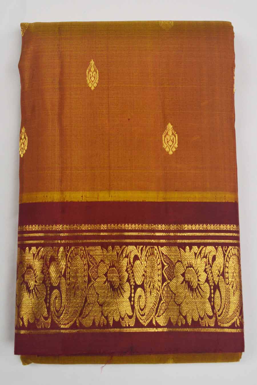 Temple Saree 7325