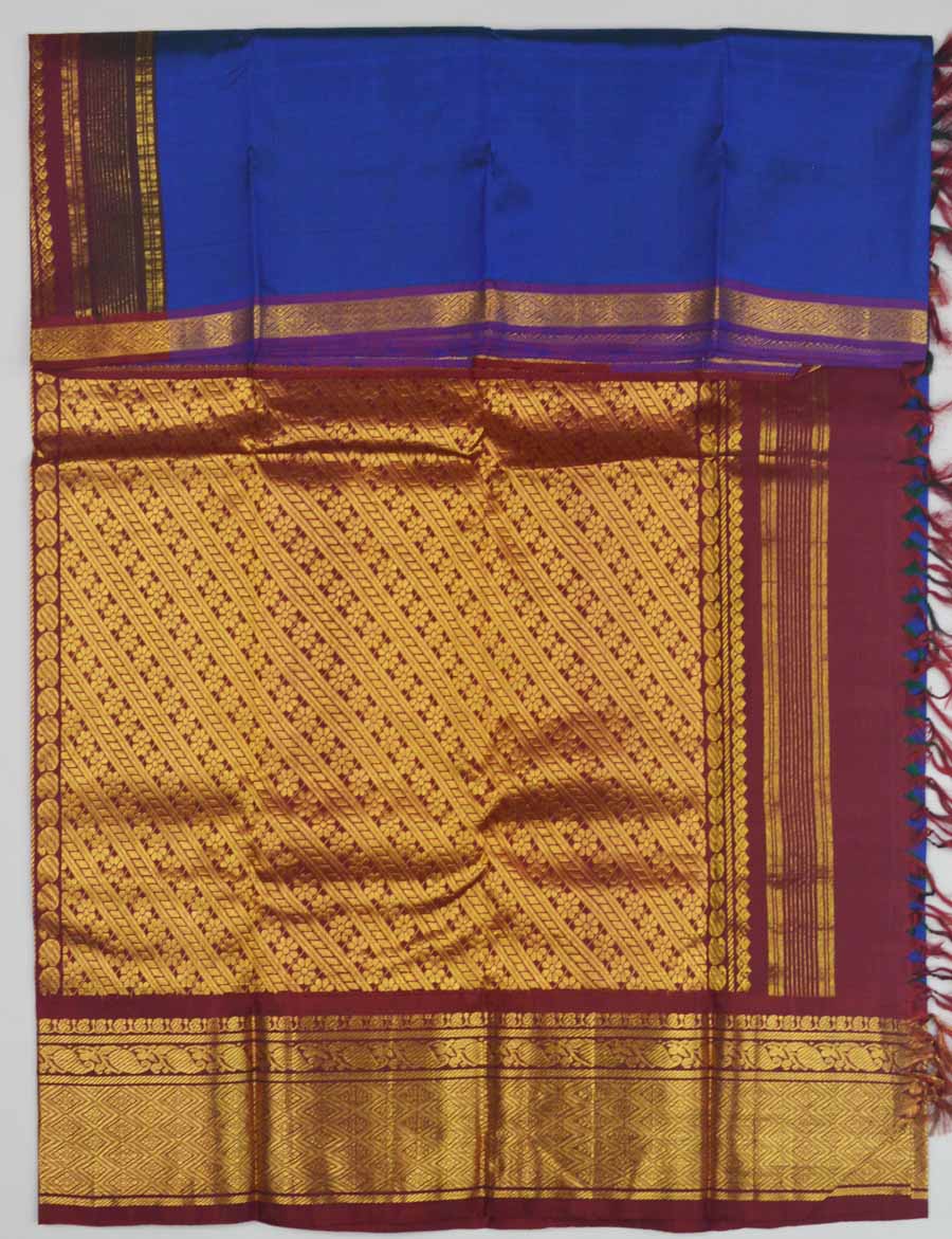 Temple Saree 8350