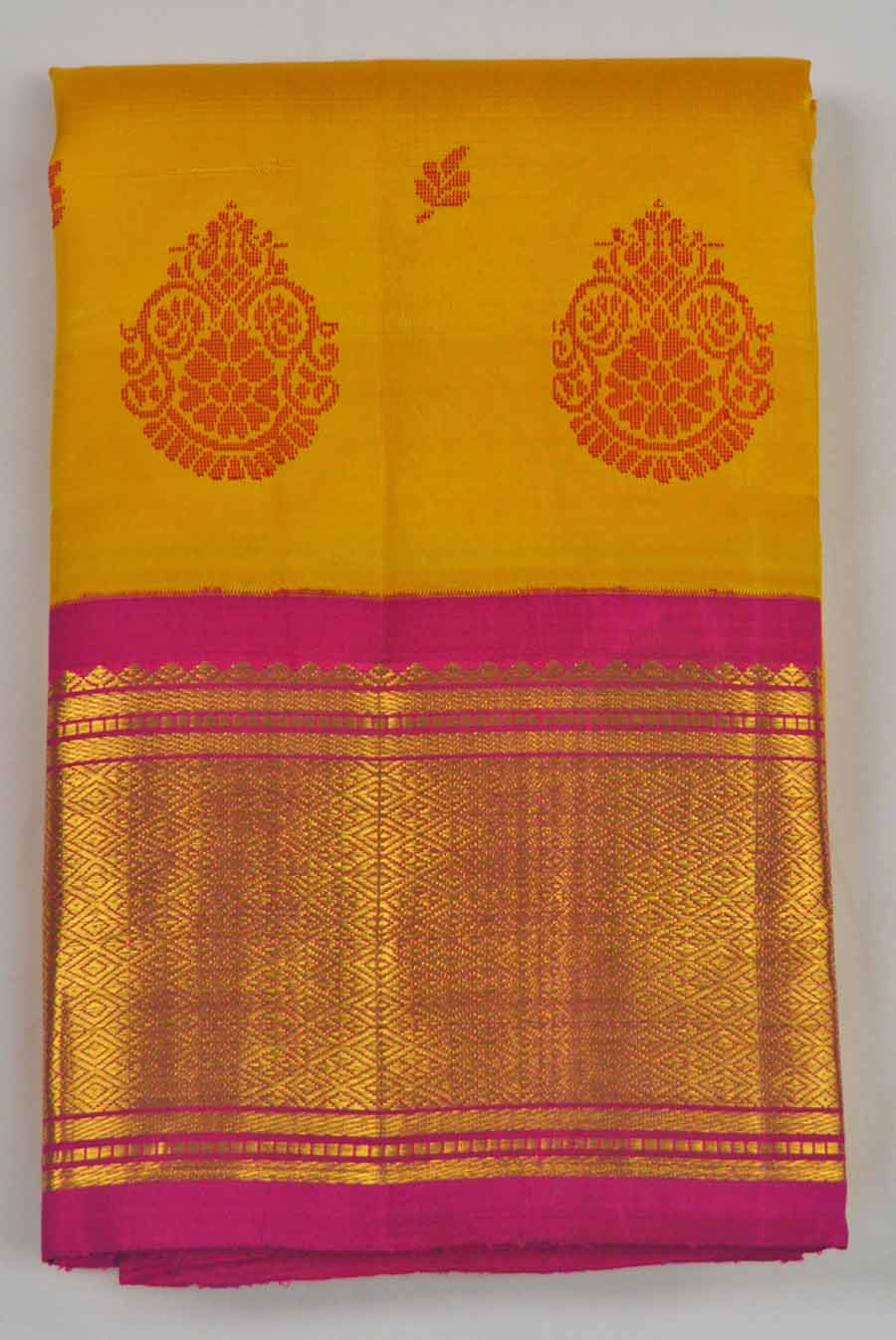 Temple Saree 10460