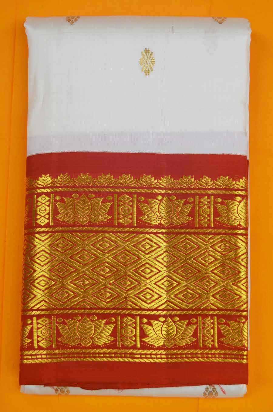 Temple Saree 10844