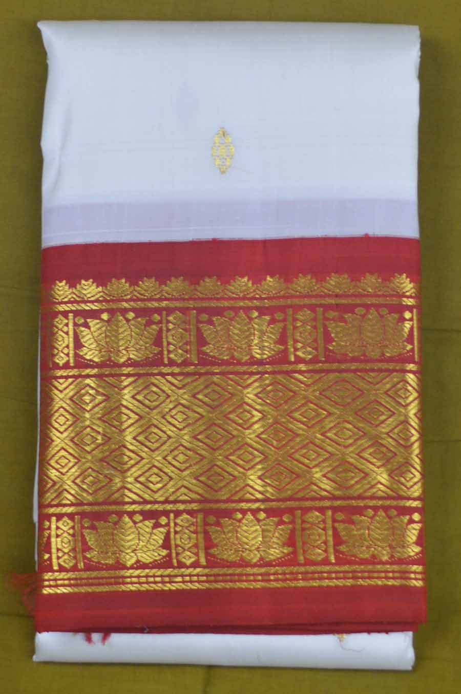 Temple Saree 11358